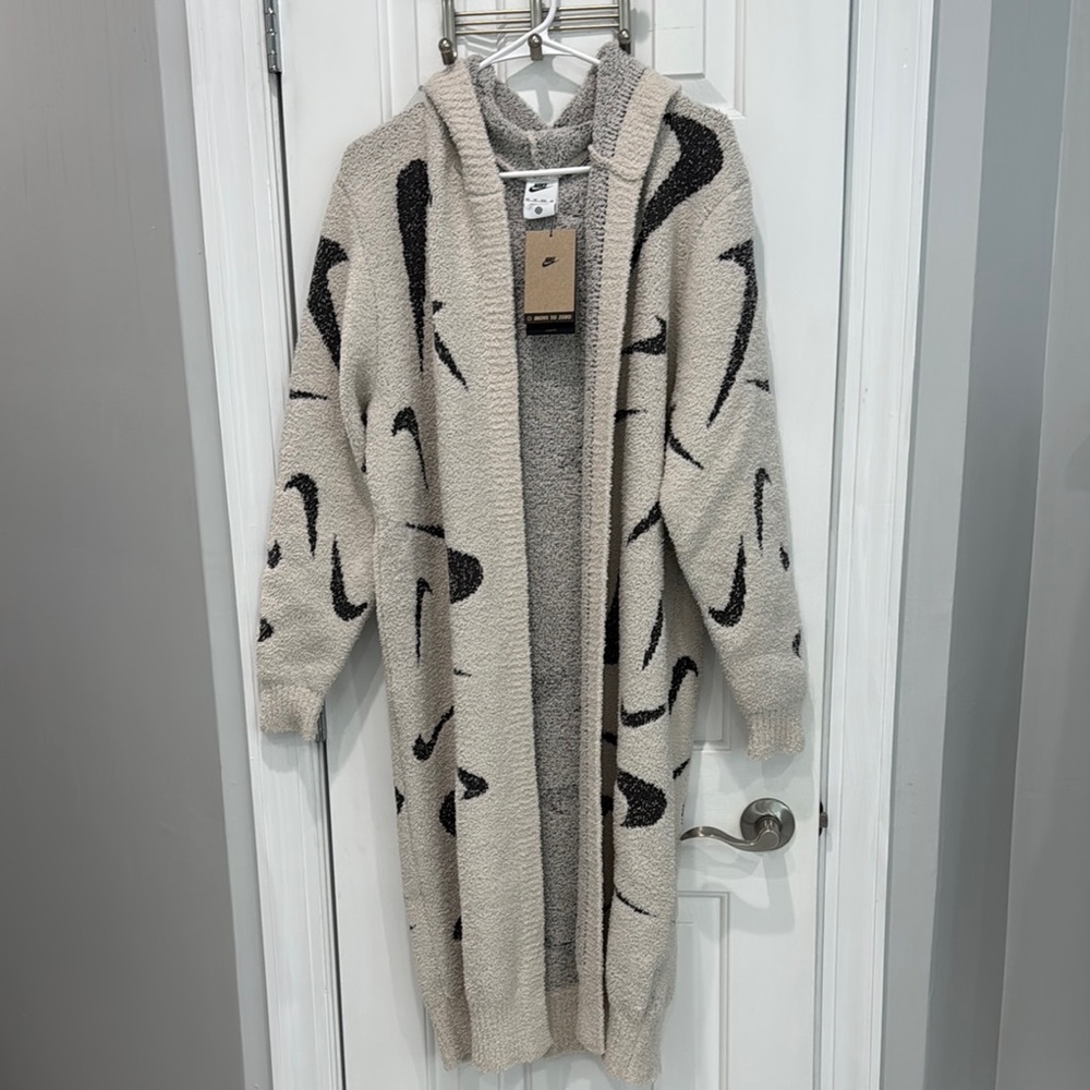 Nike women’s phoenix cozy boucle Cozy Cream and grey Hooded Cardigan sweater